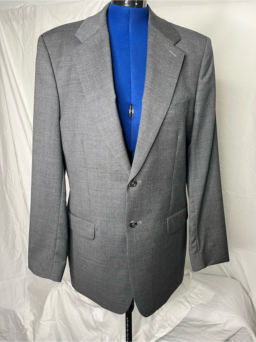 Express Men's Gray Notch-Lapel Two-Button Sport Coat